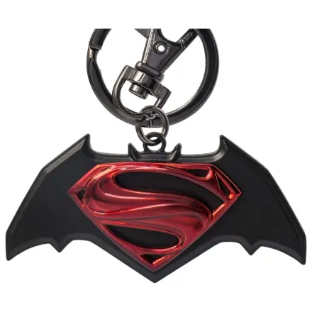 DC Comics kositrni obesek za ključe Batman vs. Superman Logo fotografija izdelka