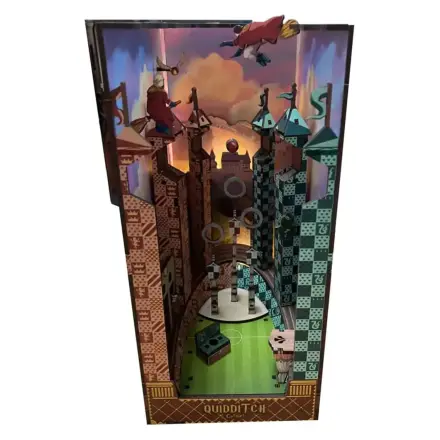 Harry Potter Tiny Adventures polica za knjige Mini Diorama Quidditch Pitch 23 cm fotografija izdelka
