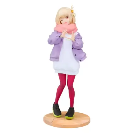 Lycoris Recoil PVC Kip 1/7 Chisato Nishikigi Winter Ver. 23 cm fotografija izdelka