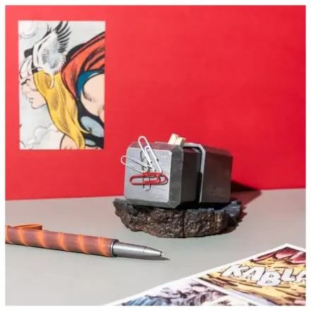 Marvel Thor pero in stojalo Kladivo fotografija izdelka