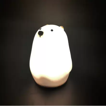 Polarni medved LED nočna lučka, ki spreminja barve fotografija izdelka