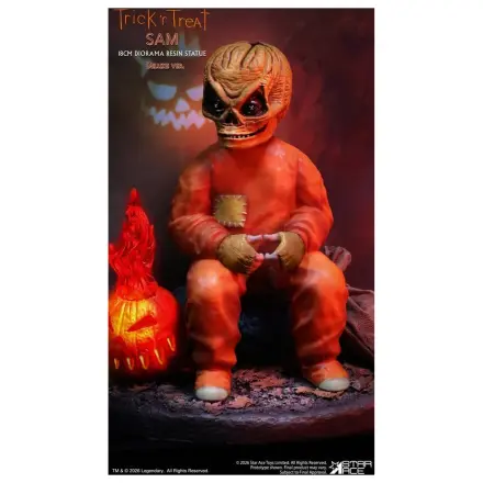 Trick R Treat Diorama kip iz smole Sam DX 18 cm fotografija izdelka